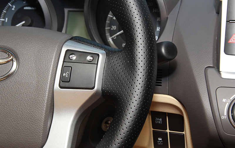 Hand-sewn Soft Leather Wear-resistant Steering Wheel Cover For Toyota 4Runner 2010-2024
